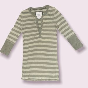 American Eagle green stripe top
